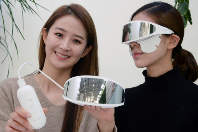 LG전자가 눈가 전용 뷰티기기 LG 프라엘 아이케어를 출시한다