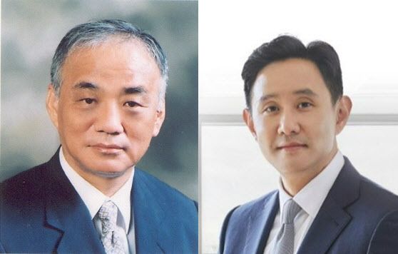 장형진(왼쪽) 영풍그룹 고문과 최윤범 고려아연 회장.