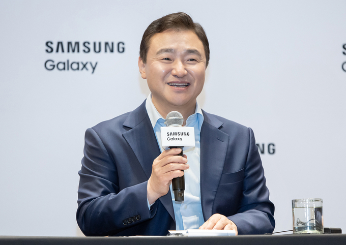 7월 9일(현지시간) 미국 뉴욕에서 삼성전자 DX부문장 직무대행 노태문 사장이 ‘삼성 갤럭시 언팩 2025’ 행사 직후 국내 기자간담회를 진행하고 있다.