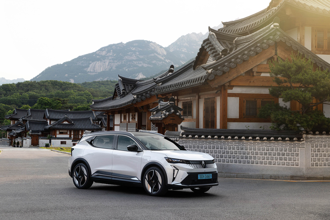 세닉 E-Tech 100% 일렉트릭(Scenic E-Tech 100% Electric).