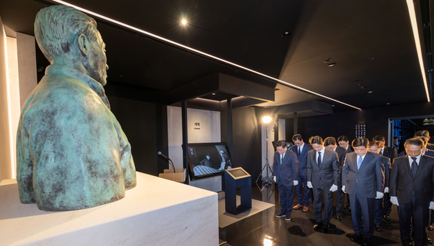 HD현대, 정주영 창업자 25주기 추모행사 가져