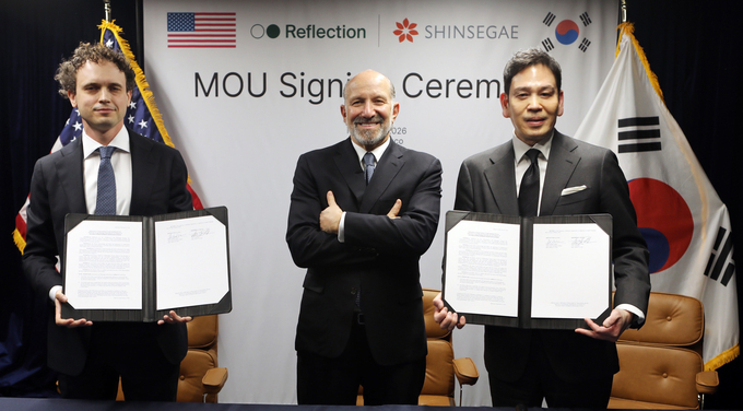 신세계그룹, 리플렉션 AI와 협력해 리테일 전반에 AI 도입 추진